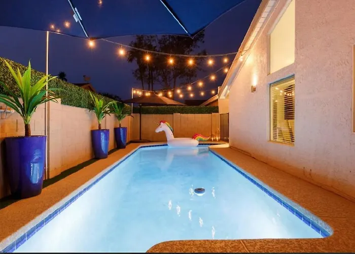 Resort-style Old Town Retreat Heated Pool & * Scottsdale